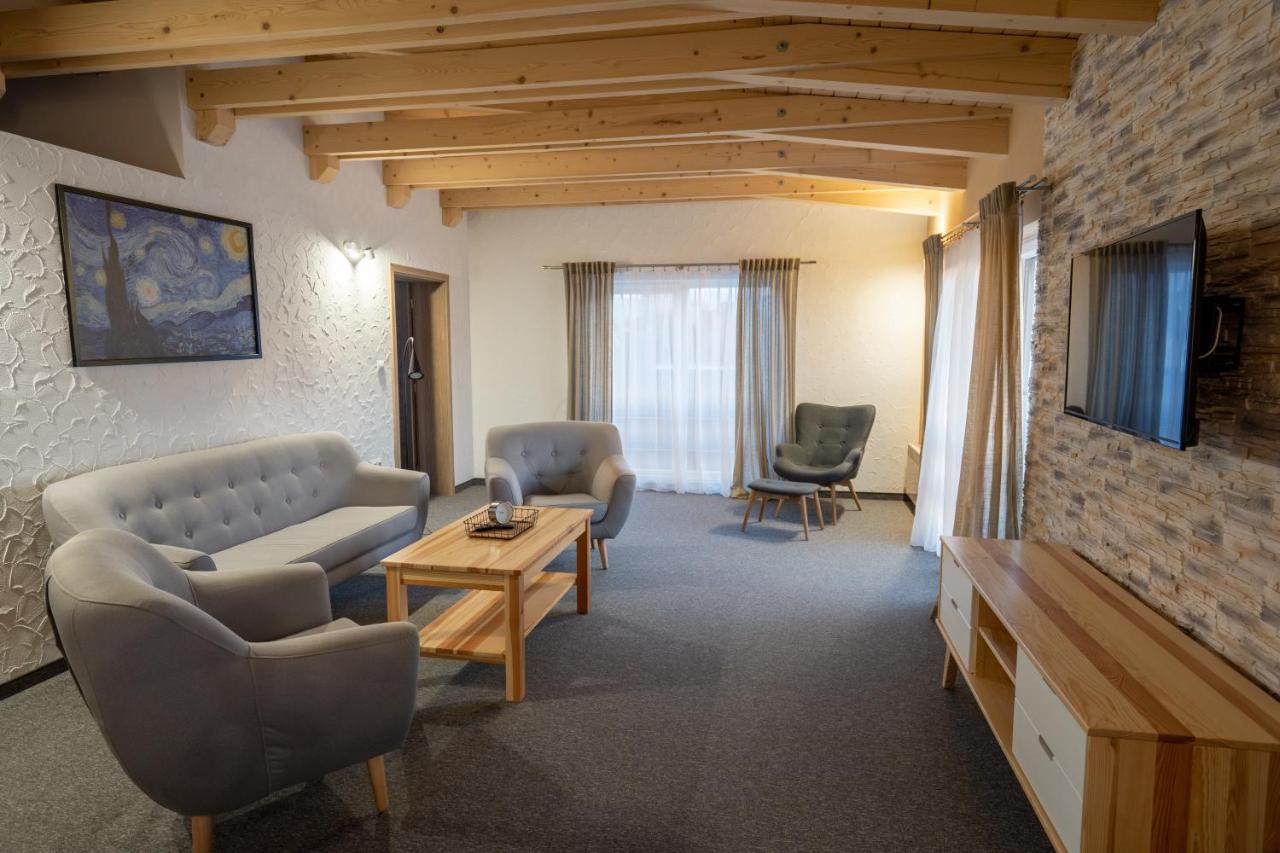 Apartmany Janka + Camp Bešeňová 外观 照片